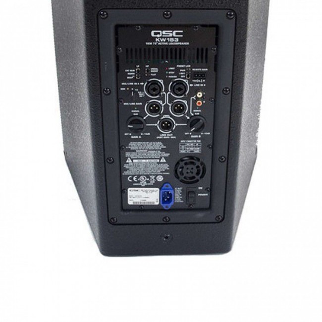 QSC KW153 | Bafle amplificado de 15" con cobertura cónica DMT de 75°